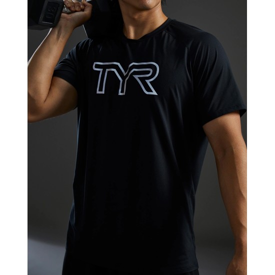 Футболка чоловіча з короткими рукавами TYR Men's ClimaDry Big Logo Tech Tee - Solid Футболка чоловіча з короткими рукавами TYR Men's ClimaDry Big Logo Tech Tee - Solid